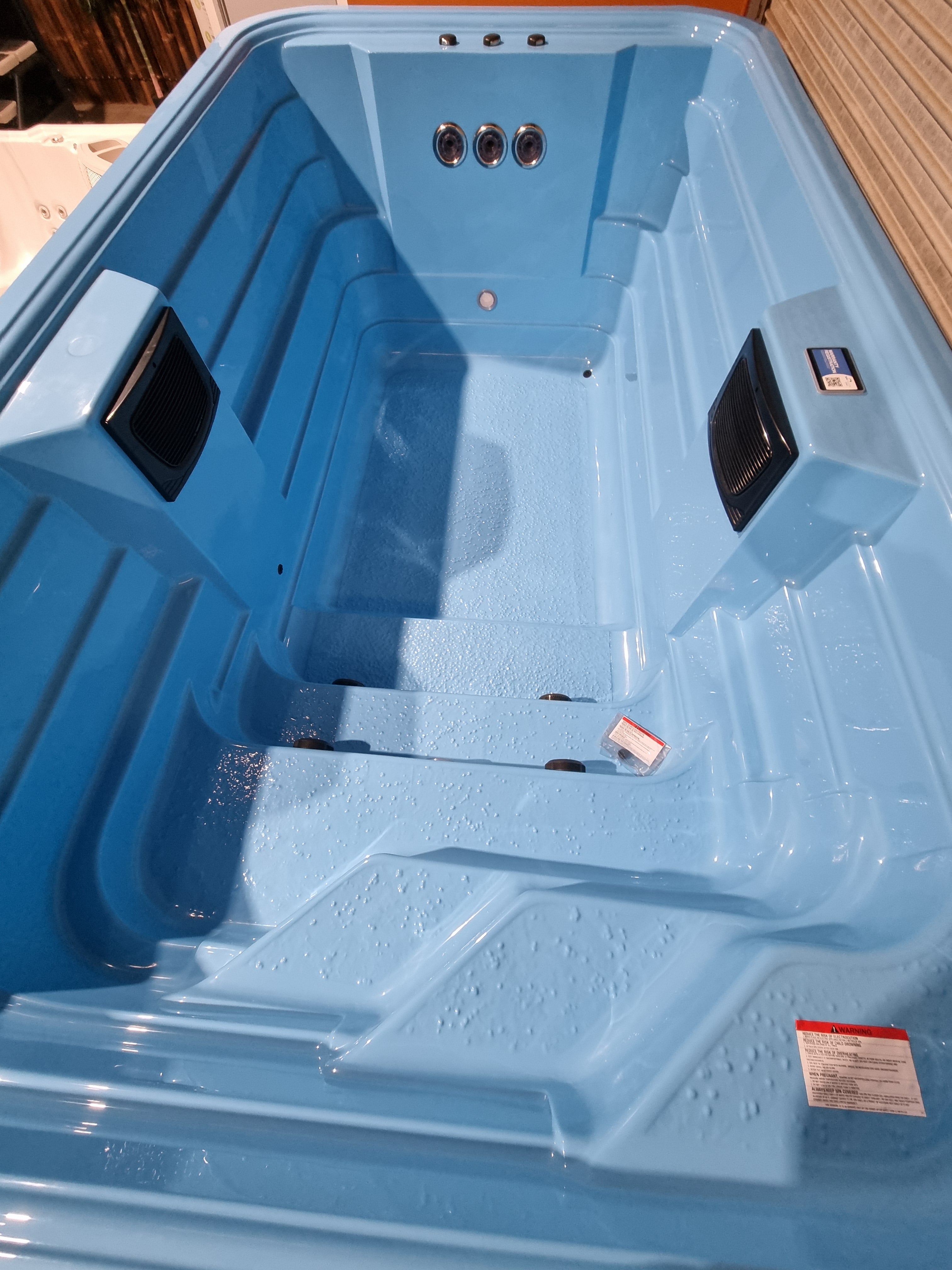 4m Urban Pool with 5 Speed Swim System