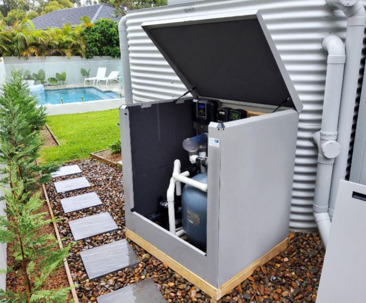 Pool Enclosure Two Compartments 2 x 1350 Wide