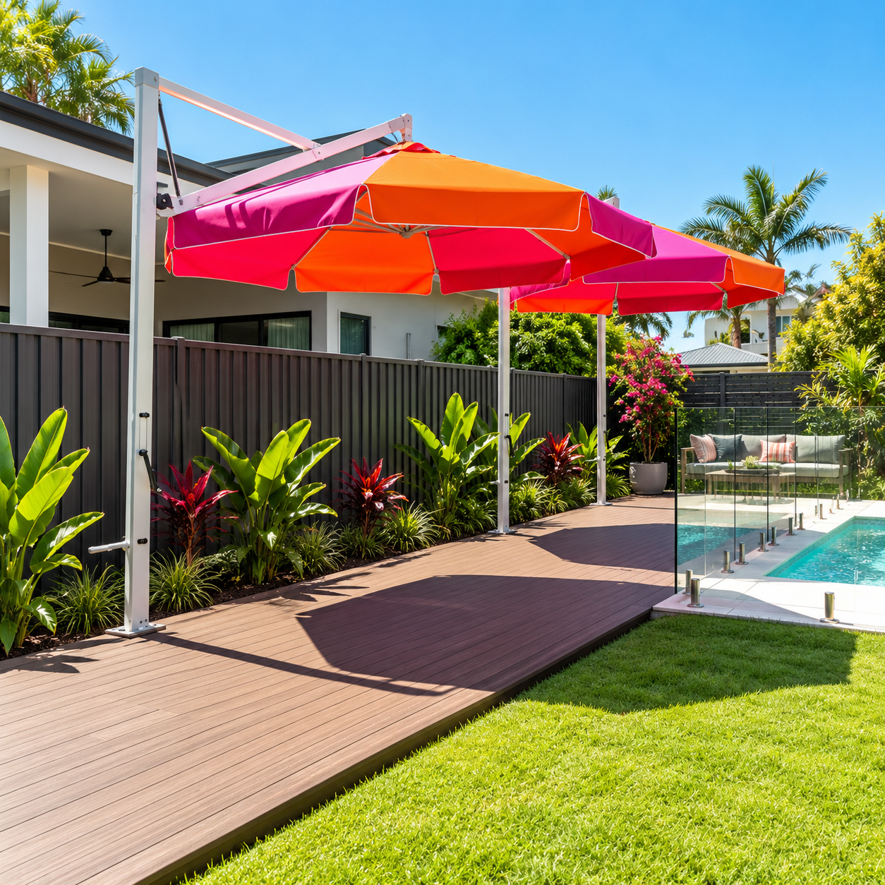 DESIGNER TROPICANA POOLSIDE UMBRELLA
