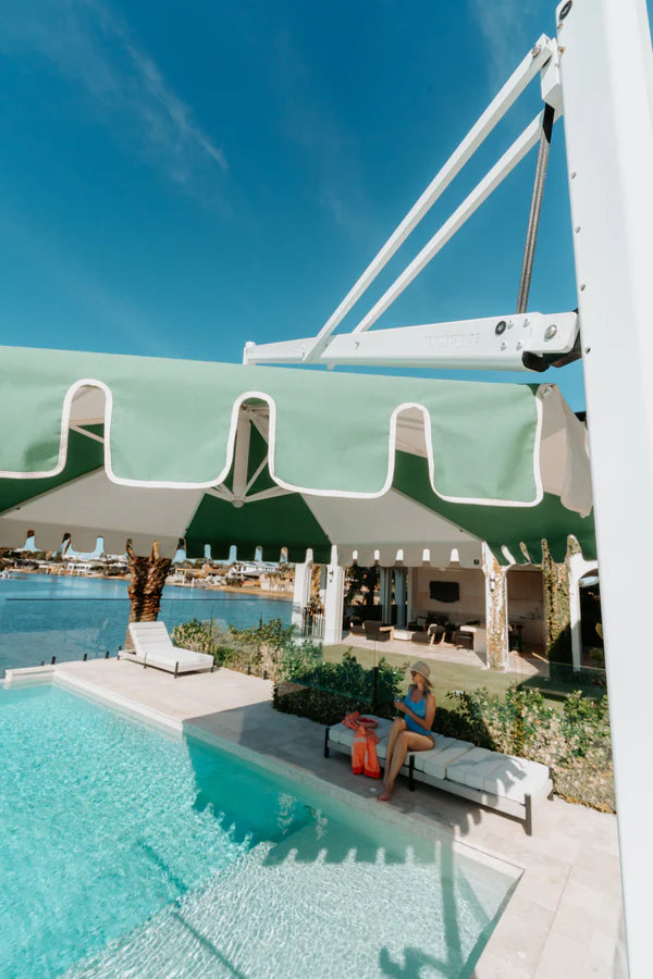 Deluxe Palm Springs Outdoor Umbrella