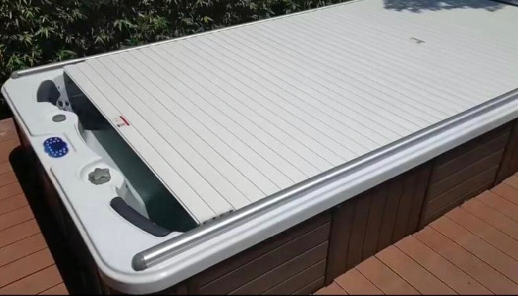 Clever Automatic Spa & Swim Spa Covers – 10 Amp Electric - Delivered to Gateshead, NSW 2290